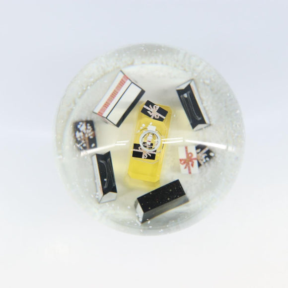 CHANEL Schneekugel Glas Gold CC Auth BA11732