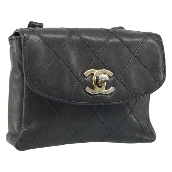 CHANEL Bicolore Belt Bag Lamb Skin Black Gold CC Auth BA11734A