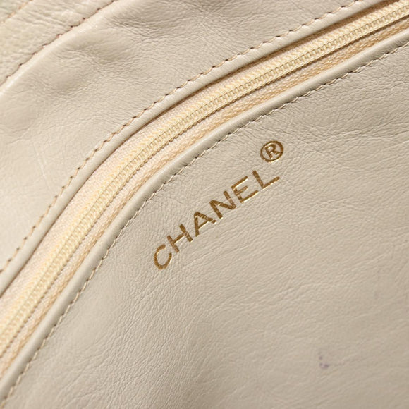 CHANEL Matelasse Chain Shoulder Bag Lamb Skin Beige Gold CC Auth BA11860