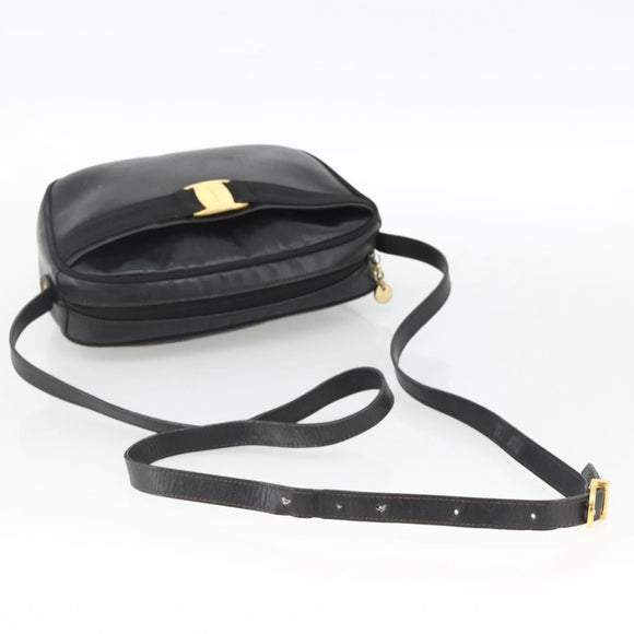 Salvatore Ferragamo Vala Shoulder Bag Leather Black Gold Auth BA11993