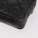 CHANEL Matelassé Chain Gürteltasche Lammleder Schwarz Gold CC Auth BA12100-16