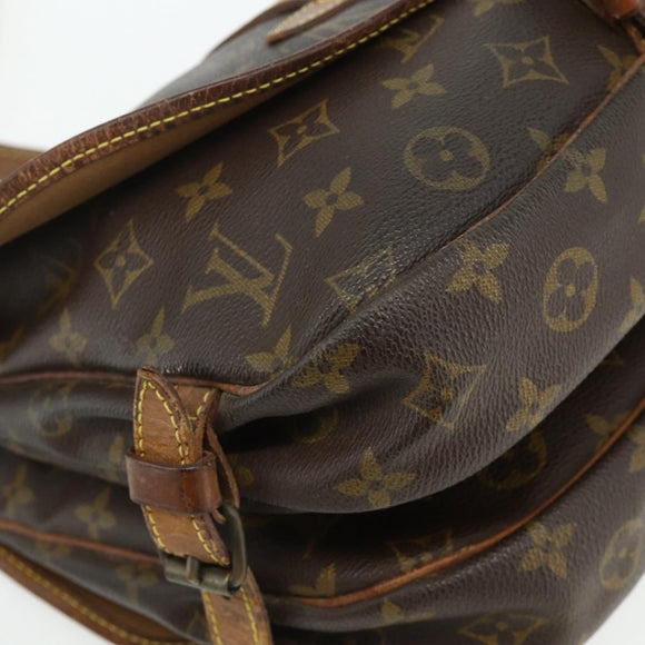 LOUIS VUITTON Monogram Saumur 30 Shoulder Bag M42256 LV Auth BA12118