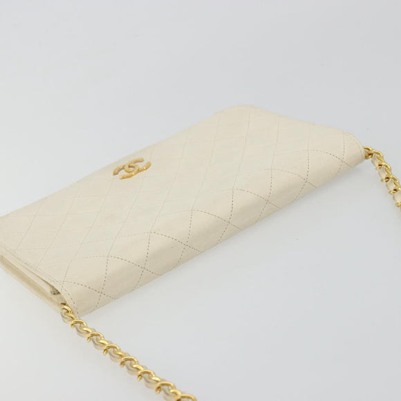 CHANEL Matelasse Chain Schoudertas Lamsleer Wit Goud CC Auth BA12264
