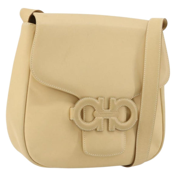 Salvatore Ferragamo Gancini Shoulder Bag Leather Ivory Silver Auth BA12266