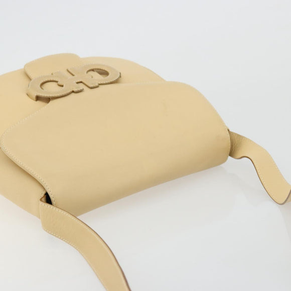 Salvatore Ferragamo Gancini Shoulder Bag Leather Ivory Silver Auth BA12266