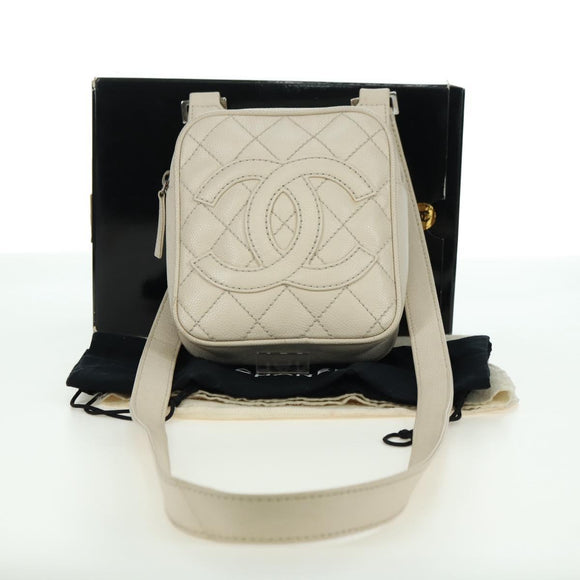 CHANEL Matelasse Shoulder Bag Caviar Skin Ivory Gold CC Auth BA12379V
