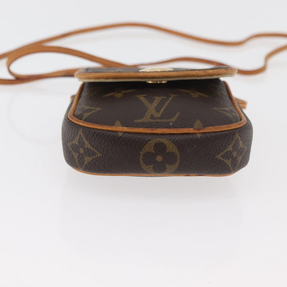 LOUIS VUITTON Monogram Pochette Cancun Shoulder Bag M60018 LV Auth BA12615A