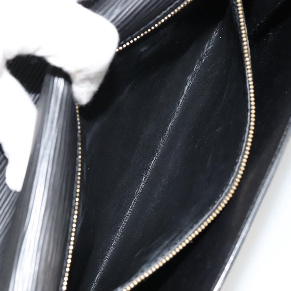 LOUIS VUITTON Epi Serie Dragonne Clutch Bag Black Noir M52612 LV Auth BA12736