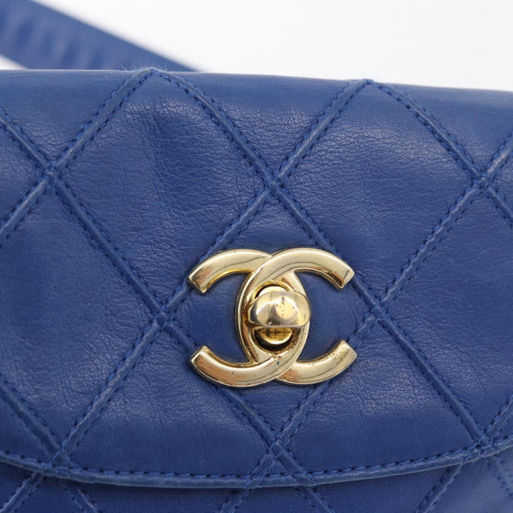 CHANEL Bicolore Waist bag Lamb Skin Blue Gold CC Auth BA12897