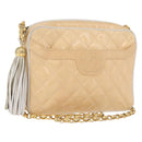 CHANEL Matelasse Chain Schoudertas Lakleer Ivoor Goud CC Auth BA13017-1