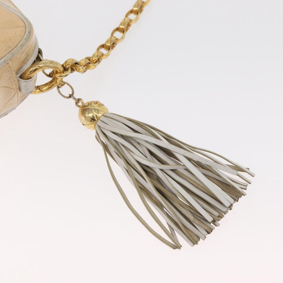 CHANEL Matelasse Chain Schoudertas Lakleer Ivoor Goud CC Auth BA13017