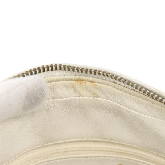 CHANEL Matelasse Chain Schoudertas Lakleer Ivoor Goud CC Auth BA13017