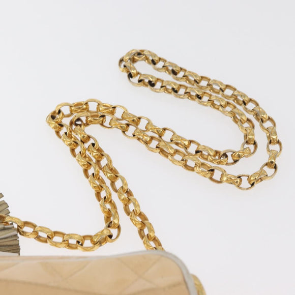 CHANEL Matelasse Chain Schoudertas Lakleer Ivoor Goud CC Auth BA13017