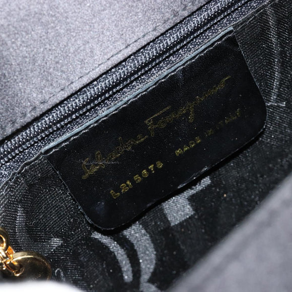 Salvatore Ferragamo Vala Schoudertas Satijn Zwart Goud Auth BA13042A