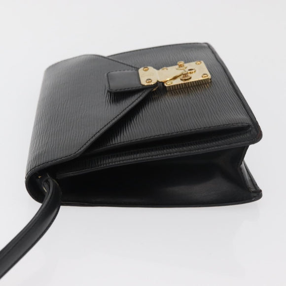 LOUIS VUITTON Epi Serie Dragonne Clutch Bag Black Noir M52612 LV Auth BA13129