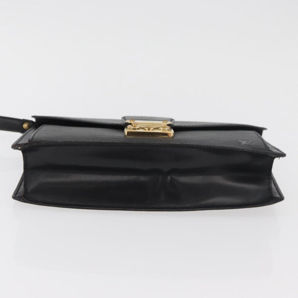 LOUIS VUITTON Epi Serie Dragonne Clutch Bag Black Noir M52612 LV Auth BA13129