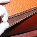 LOUIS VUITTON Epi Monceau 28 Handtasche Zipangu Gold LV Auth BA13141-11