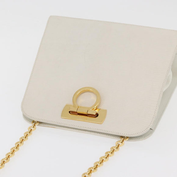 Salvatore Ferragamo Gancini Ketten-Schultertasche Leder Weiß Gold Auth BA13182