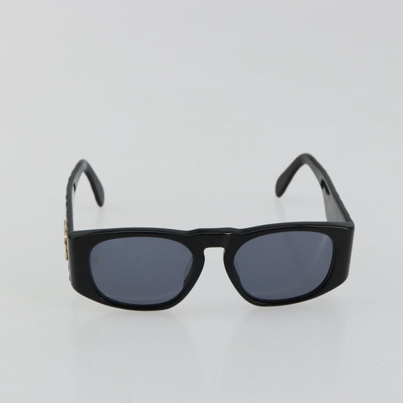CHANEL Zonnebril plastic Zwart CC Auth BA13228