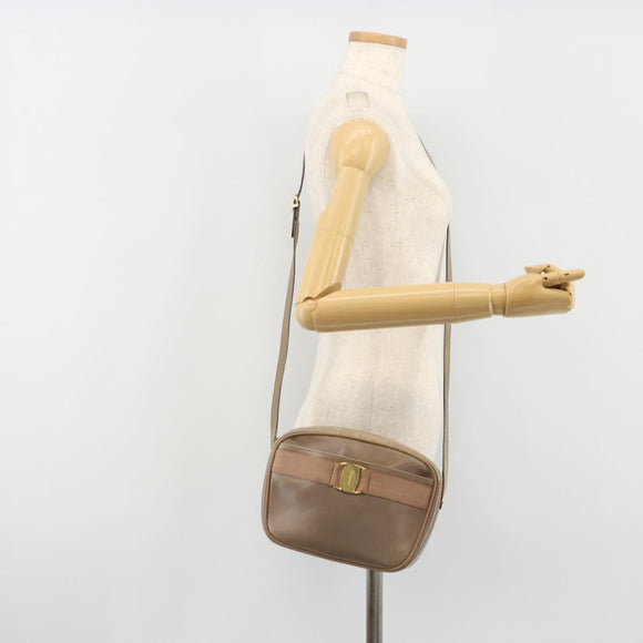 Salvatore Ferragamo Vala Shoulder Bag Leather Beige Gold Auth BA13281