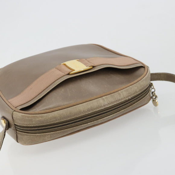 Salvatore Ferragamo Vala Shoulder Bag Leather Beige Gold Auth BA13281