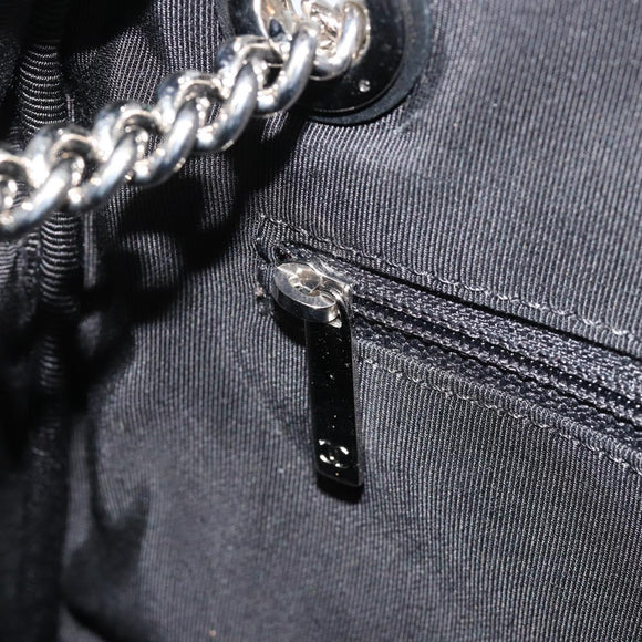 CHANEL La Pausa Chain Bag Patent leather White Silver CC Auth BA13516SAM