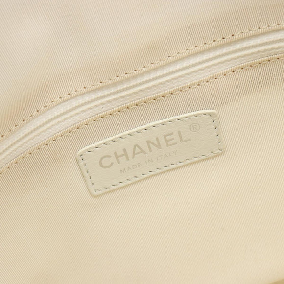 CHANEL V Stitch Hand Bag Lamb Skin White Silver CC Auth BA13606V