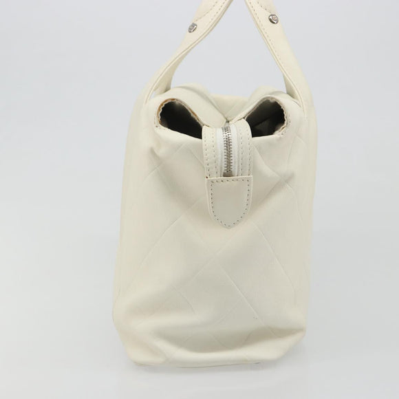 CHANEL V Stitch Hand Bag Lamb Skin White Silver CC Auth BA13606V