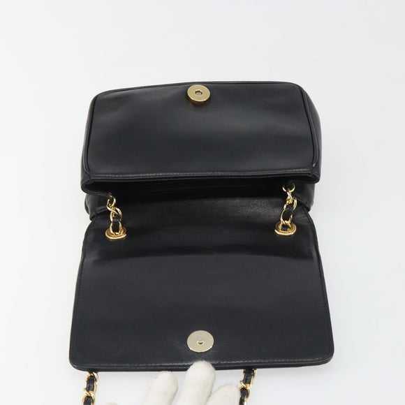 CHANEL Matelasse Chain Shoulder Bag Lamb Skin Gold Black CC Auth BA13617A