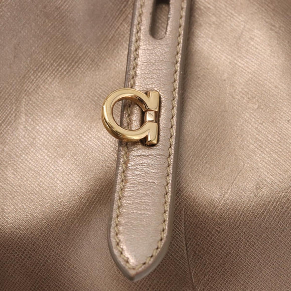 Salvatore Ferragamo Gancini Shoulder Bag Leather Gold Auth BA13730