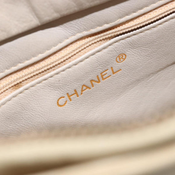 CHANEL Matelasse Shoulder Bag Lamb Skin White Gold CC Auth BA13767