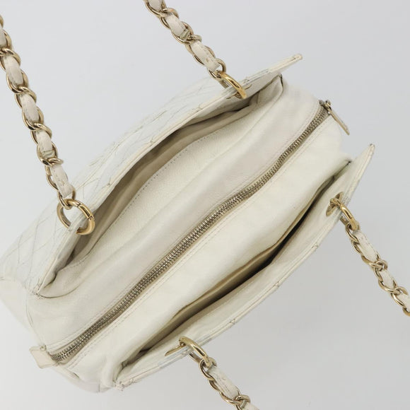 CHANEL Matelasse Chain Shoulder Bag Caviar Skin White Gold CC Auth BA13999