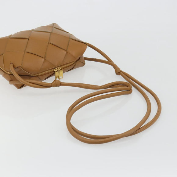 BOTTEGA VENETA MAXI INTRECCIATO Cassette Shoulder Bag Brown Gold Auth BA14005V