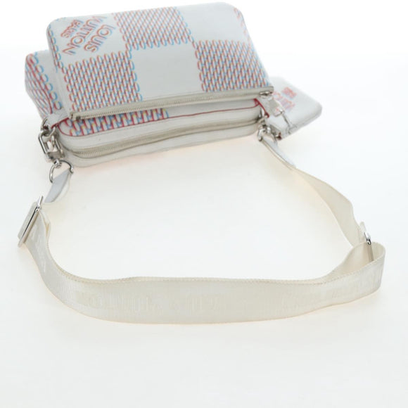 LOUIS VUITTON Damier Giant Spray Trio Messenger Bag White M20665 Auth BA14102V