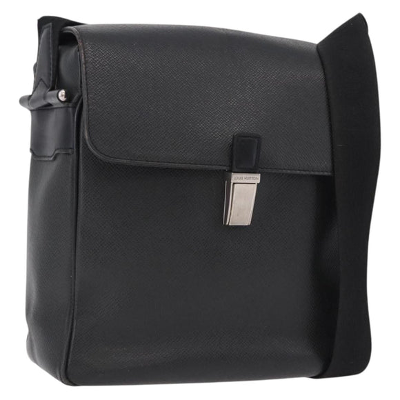LOUIS VUITTON Taiga Yaranga Shoulder Bag Ardoise M30824 LV Auth BA14105