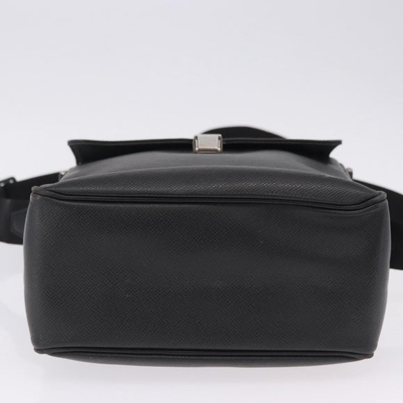 LOUIS VUITTON Taiga Yaranga Shoulder Bag Ardoise M30824 LV Auth BA14105