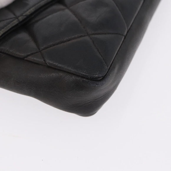 CHANEL Matelasse Waist bag Lamb Skin Red Gold CC Auth BA14211