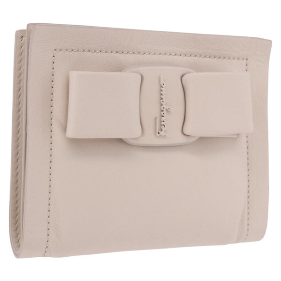 Salvatore Ferragamo Gancini Bifold Wallet Leather Ivory Silver Auth BA14437M