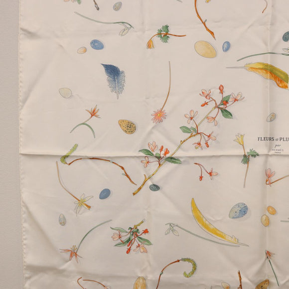 HERMES Carre 90 Scarf Silk White Auth BA14507