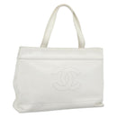 CHANEL Tote Bag Caviar Skin White CC Auth BA14587A-1