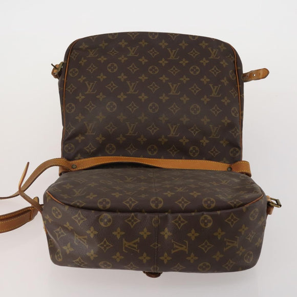 LOUIS VUITTON Monogram Saumur 35 Shoulder Bag M42254 LV Auth BA14790
