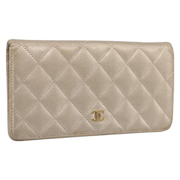 CHANEL Matelasse Long Wallet Lamb Skin Gold CC Auth BA15252