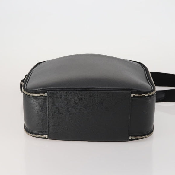 LOUIS VUITTON Taiga Tula Shoulder Bag Black M30762 LV Auth BA15403