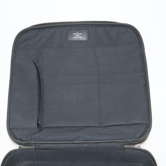 LOUIS VUITTON Taiga Tula Shoulder Bag Black M30762 LV Auth BA15403