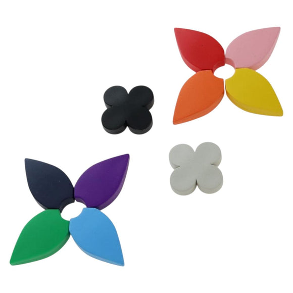 LOUIS VUITTON Wax Crayons & Coloring Book Set Multicolor LV Auth BA15460V