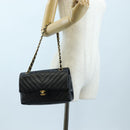 CHANEL V-stitch Chevron Double Flap Matelasse 25 Chain Shoulder Auth BA15583V-31