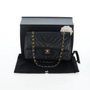 CHANEL V-stitch Chevron Double Flap Matelasse 25 Chain Shoulder Auth BA15583V-32