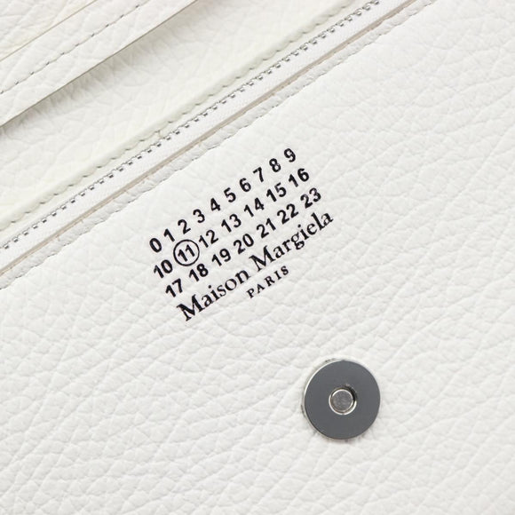 Maison Margiela Chain Shoulder Bag Leather White Silver Auth BA15629M