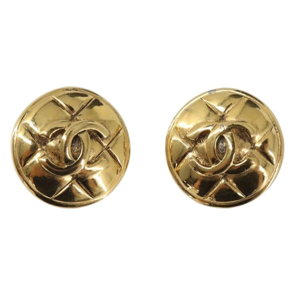 CHANEL Matelasse Earring metal Gold CC Auth BA15827