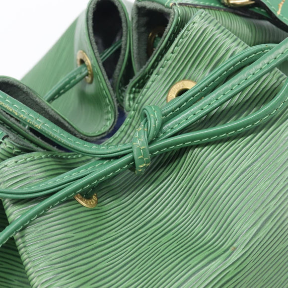 LOUIS VUITTON Epi Petit Noe Shoulder Bag Green M44104 LV Auth BA16162